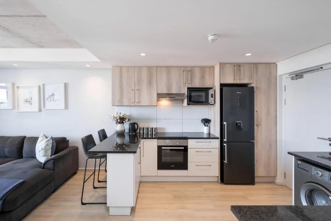 Modern Two Bedroom Unit, Mountain & Harbour Views Kapstadt
