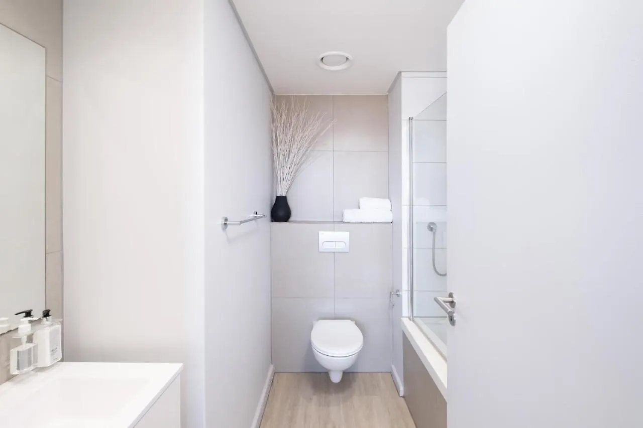 Modern Two Bedroom Unit, Mountain & Harbour Views Kapstadt Apartment
